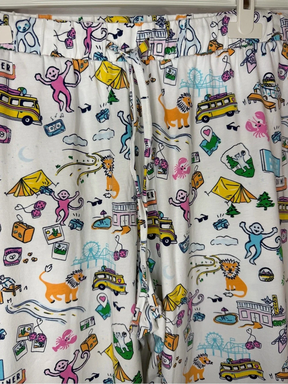 Roller Rabbit x Target Road Piece Pajama Set Button-Front Long Sleeve Graphic M - Picture 4 of 9